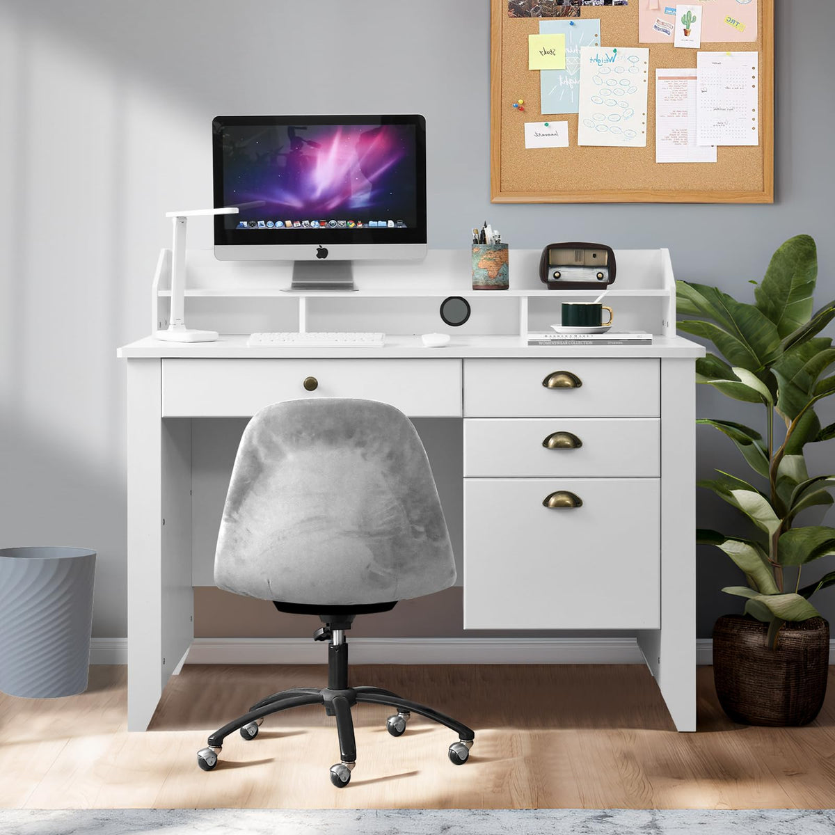 White Computer Desk with Drawers and Hutch O5311