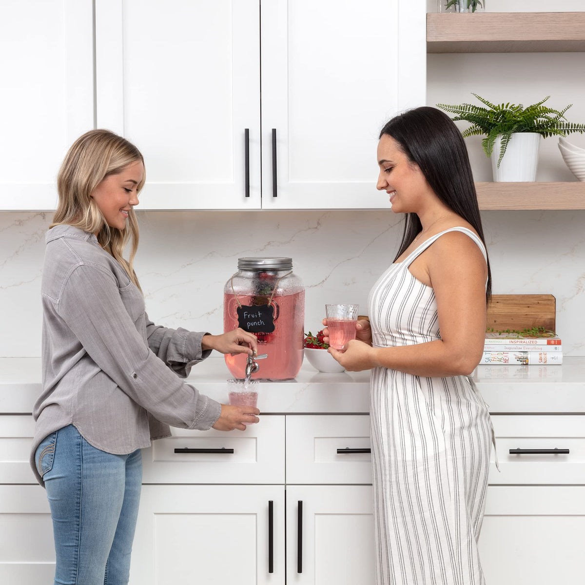2-Gallon Glass Drink Dispenser with Spigot P7676