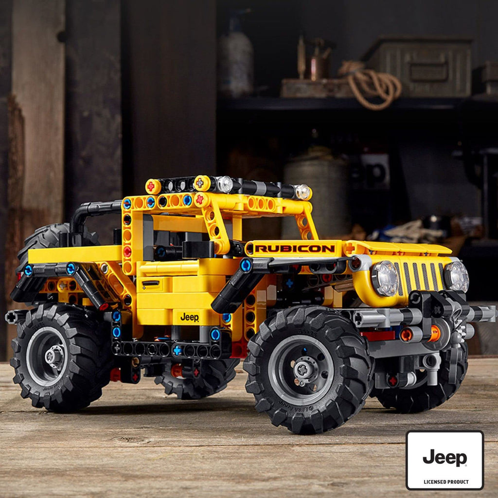 4x4 Off Roader SUV Model Building Kit B68025