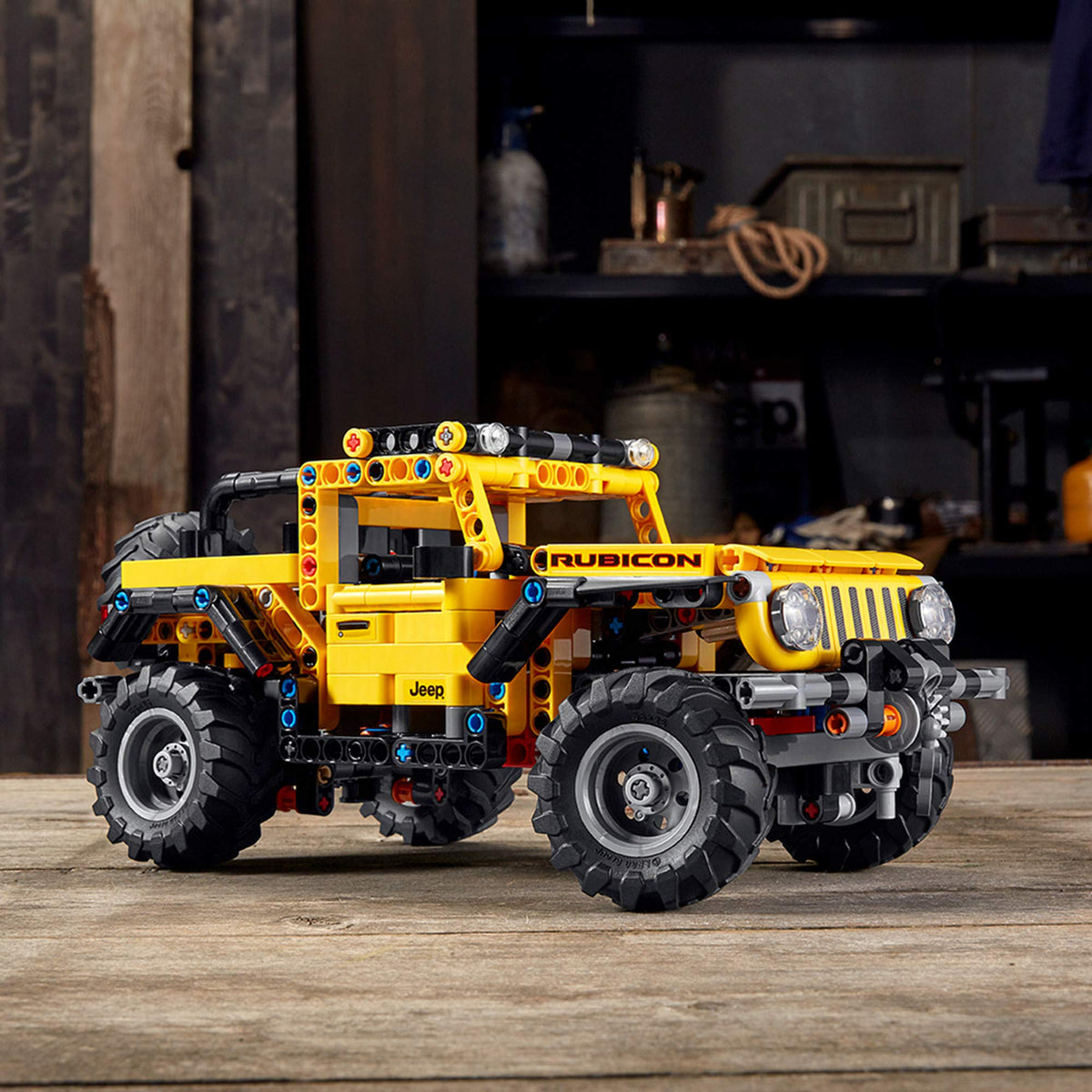 4x4 Off Roader SUV Model Building Kit B68025